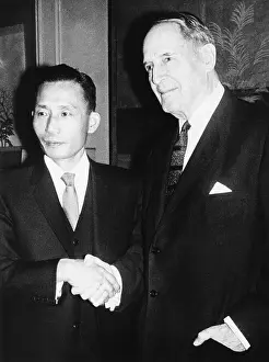 Chung Hee: Park Chung-hee and retired General Douglas MacArthur