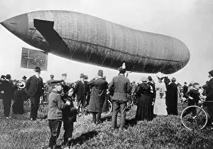 Airports: Parseval III on the airfield Oberwiesenfeld, 1909