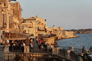 Ortygia: Passaggio Aretusa, Ortygia, Syracuse, Sicily, Italy