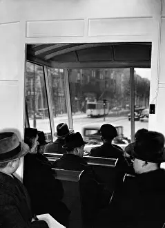 Decker: Passengers in a bus, 1936