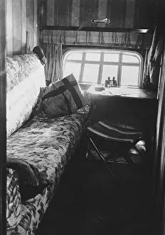 Berth: Passenger's cabin of the airship Graf Zeppelin, 1929