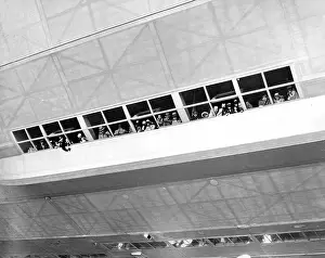 Gondola: Passengers at the panorama windows of the LZ 129 Hindenburg
