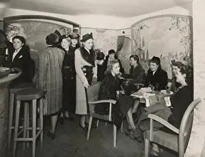 Rochambeau: Passengers in a salon on the transatlantic seaplane