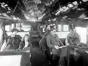 Deluxe: Passengers in a standard Pullman car - deluxe overland limit
