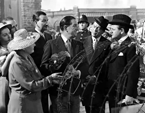 Holloway: PASSPORT TO PIMLICO