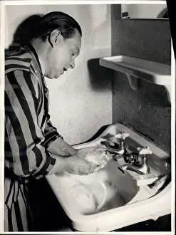 Swoon: Pastello washes hands after theatre performance