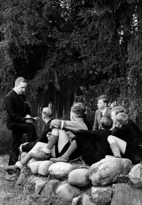 Pastor: A pastor with confirmands, 1936