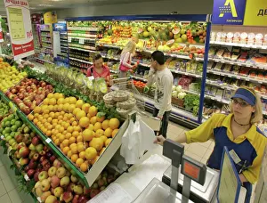 Assistants: Paterson supermarket chain