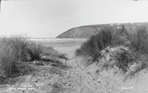 Porth: Pathway to Maygan Porth Beach