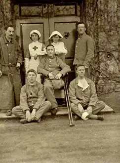 Brichington: Five patients and two nurses outside Quex House