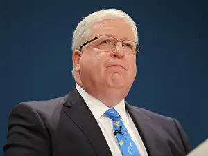 Mcloughlin: Patrick Mcloughlin
