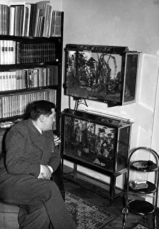 Dahlke: Paul Dahlke in his home, 1939