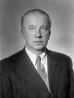 Eluard: Paul Eluard, 1952