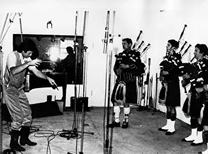 Kilts: Paul McCartney with bagpipers in recording studio