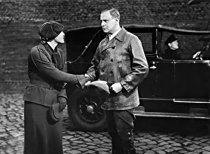Millions: Paul Westermeier and Brigitte Helm in Inge and the millions