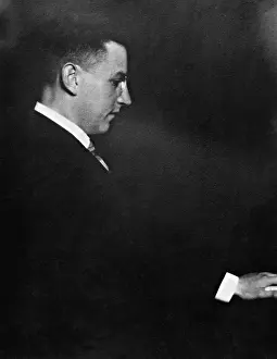 Wittgenstein: Paul Wittgenstein, 1927