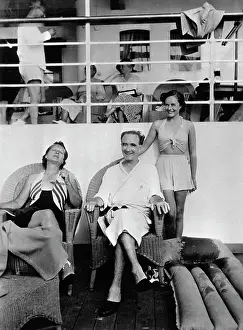 Alta: Paulette Goddard