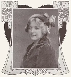 Bracewell: Pauline Bracewell, actress