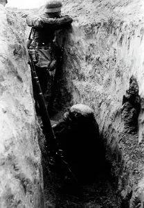 Recover: Pause in the fighting in a trench, 1943