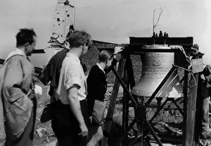 Zerstorungen: The peace bell of Helgoland