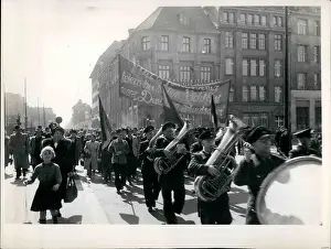 Admirals: Peace demonstration, former state opera, East Berlin
