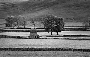 Cowshed: Peak District, Derbyshire, stone barn