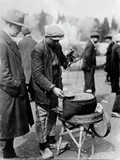 Peanut: Peanut vendor