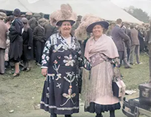 Pearly: Pearly Queens at Races