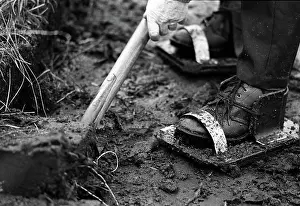 Peat: Peat cutting shoe - 1