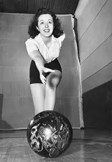 Boasting: PEGGY MORAN/10-PIN BOWL