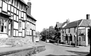 Pembridge: Pembridge, Red Lion Corner c1965