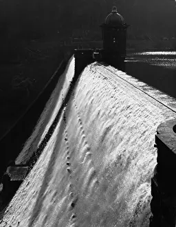 Dams: PEN-Y-GARREG DAM