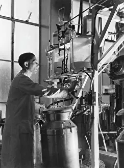 Florey: PENICILLIN PLANT/SANDERS