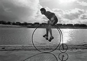 Ordinary: Penny-farthing rider
