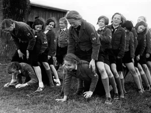 Crawl: Pentecost camp of the BDM in Tasdorf, 1939