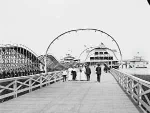 Coaster: People - Amusement Park - Lifestyle