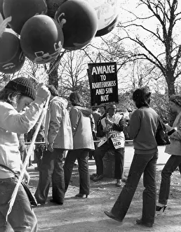 Campaigner: People with balloons and placards