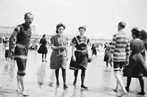 Beachgoers: People - Beach - Atlantic City