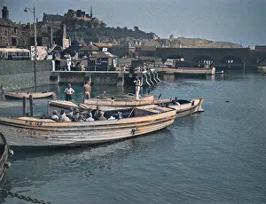 John Maclellan: People on boating trip