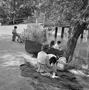 Stour: People Fishing