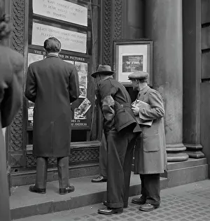 Bulletins: People - Men - WWII - USA