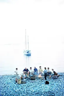 Unted: people - picnic - beach - Maine