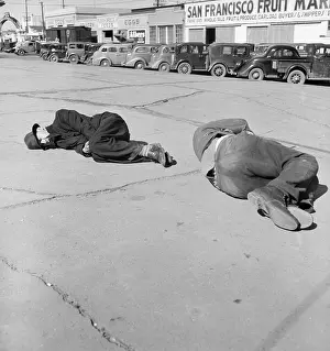 Skid: People - Poverty - Homeless - Poor