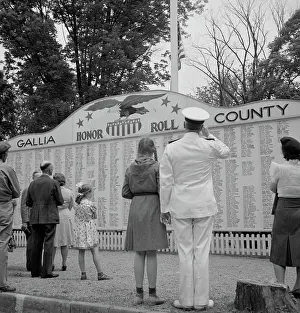 Siegel: People - Salute - Patriotism