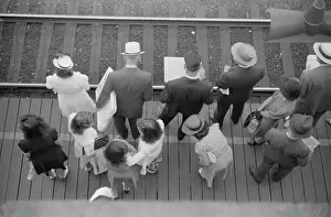 Vachon: People - Train - Transportation - Commute