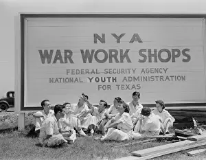 Hollem: People - Training - Wwii - Aviation
