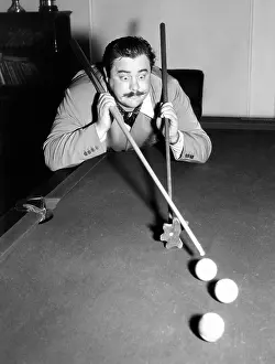 Perfectionist: Perfectionist pool player