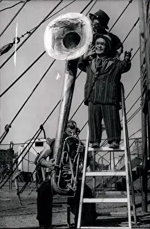 Dwarves: Performers with the Althoff circus, Germany
