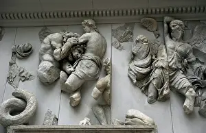 Giants: Pergamon Altar. Aether and Uranus