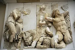 Pull: Pergamon Altar. Aphrodite and Eros